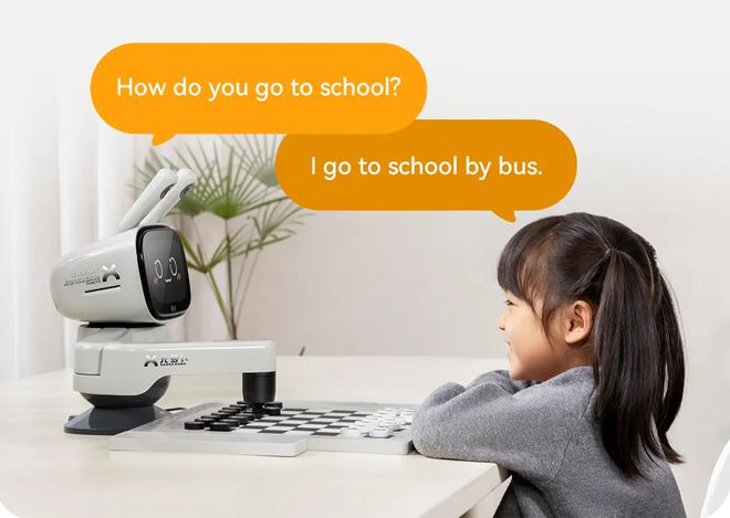 PP电子-卖出10万台后元萝卜下棋机器人还要陪孩子练口语